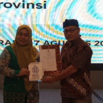 Banten Restoran di Kawasan Wisata Halal Baduy Outbound Terima Sertifikat Halal dari BPJPH